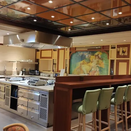 Share Mini-hôtel 3*