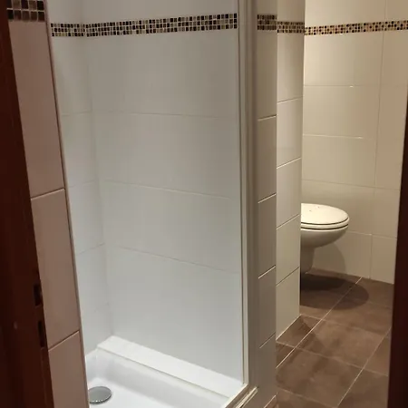 Share Mini-hôtel 3*