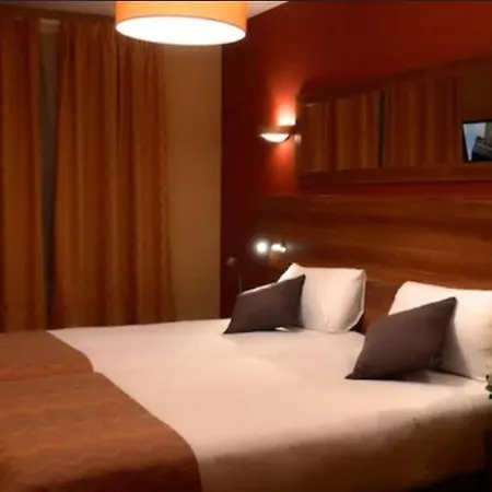 Mini-hôtel Share 3*