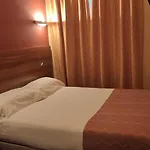 Share Πανδοχείο Νίκαια